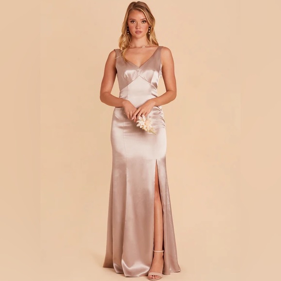 Birdy Grey GLORIA DRESS SATIN TAUPE Medium NEW NWT WEDDING BRIDESMAID - Picture 1 of 4